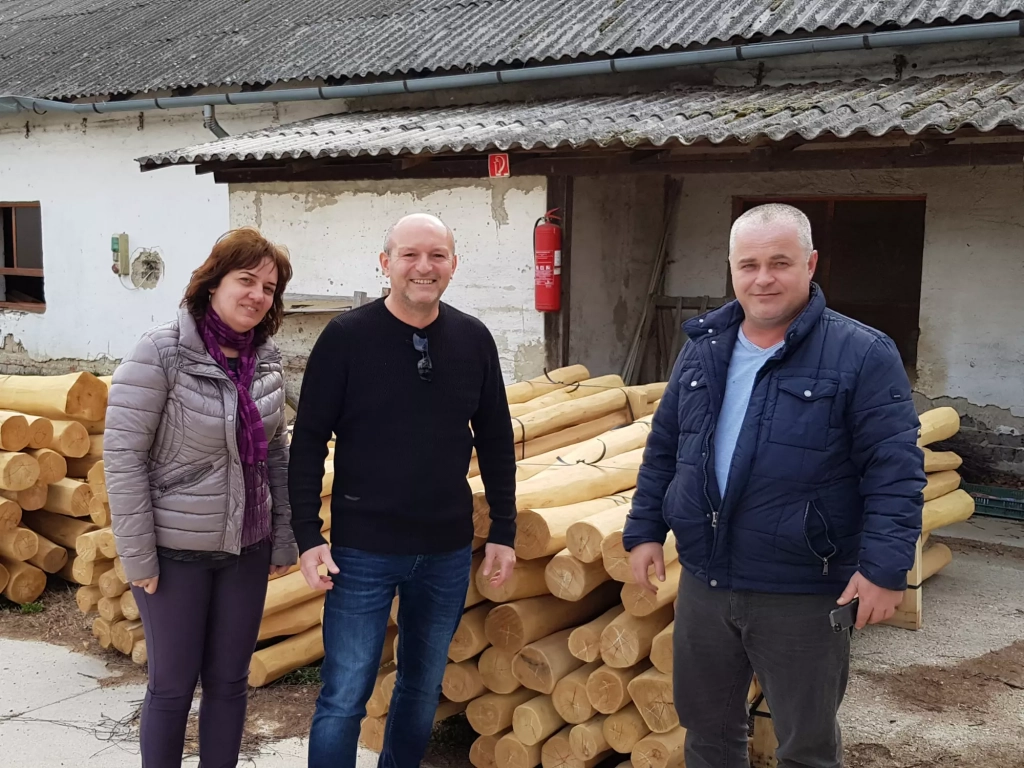 Photo de Jacques Lecoeur et ses collaborateurs hongrois