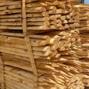 piquets-demi-ronds-ecorces